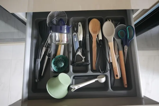 An organized kitchen drawer filled with wooden utensils, neatly separated by SHEIN drawer dividers, showcasing functional aesthetic.