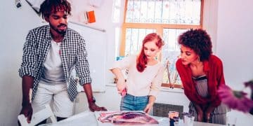 Supporting Young Artists: Mentorship Programs in US Communities - Cover Image