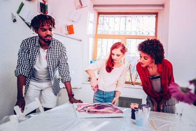 Supporting Young Artists: Mentorship Programs in US Communities